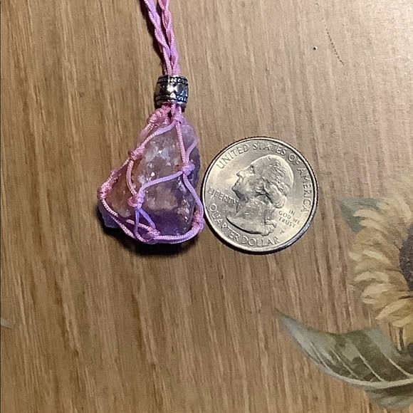 Raw amethyst crystal necklace handmade macrame cage string necklace - Picture 7 of 7